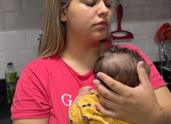 N2429001_Ela entrega seu bebê! para esposa do seu amante_part2