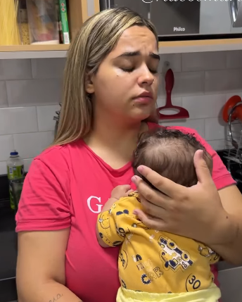 N2429001_Ela entrega seu bebê! para esposa do seu amante_part2