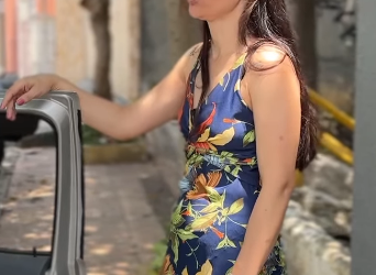 N2122002_Ela despr3z0u sua irmã, só porque tinha um carro novo_part2.