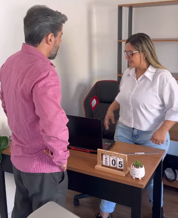 N2125015_Graças a um Drone descobriu que sua esposa o traia_part2