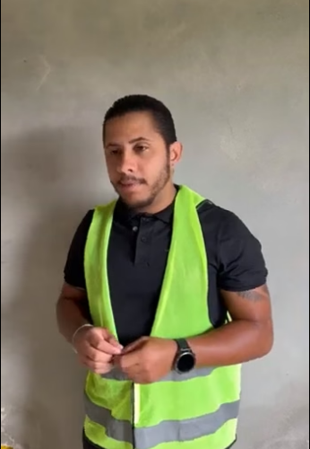 N2525032_Construtor fez sua casa com matérias de um trabalho e isso aconteceu_part2
